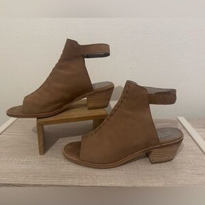 Eileen Fisher Pagoda Earth Tumbled Nubuck Block Heel Sandal Open Toe Size 7.5